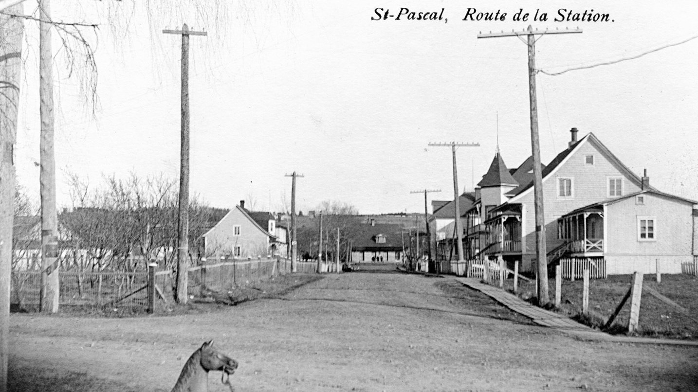 SaintPascal dans la carte postale ancienne Le Placoteux