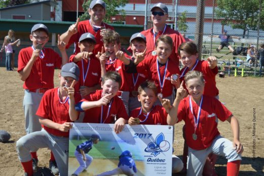 Les Escaladeurs Moustique A champions du Bas-Saint-Laurent