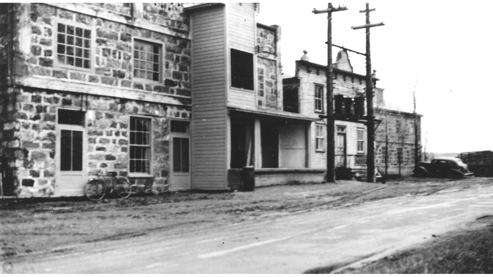 À SaintPierredelaRivièreduSud… dans les années 1930 Le Placoteux